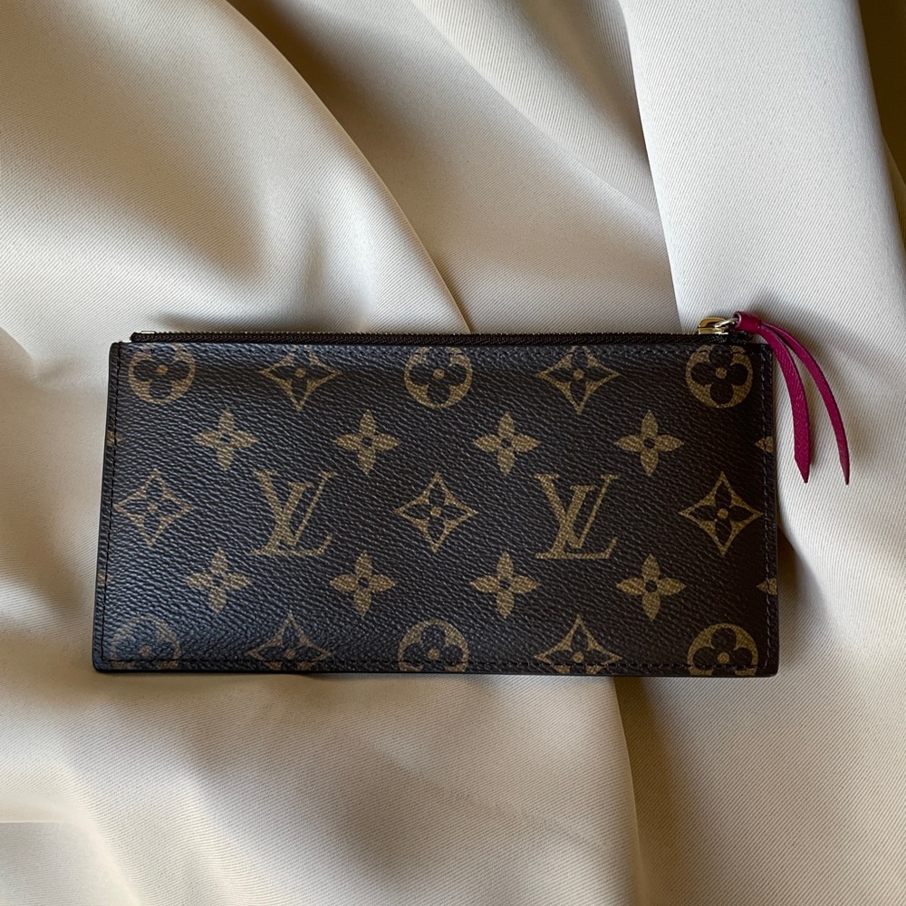 Louis Vuitton Felicie Wallet in Monogram - PARIS flagship store